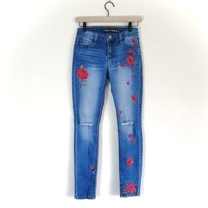 ❤ Tinseltown Distressed Mid Rise Rose Skinny Jeans